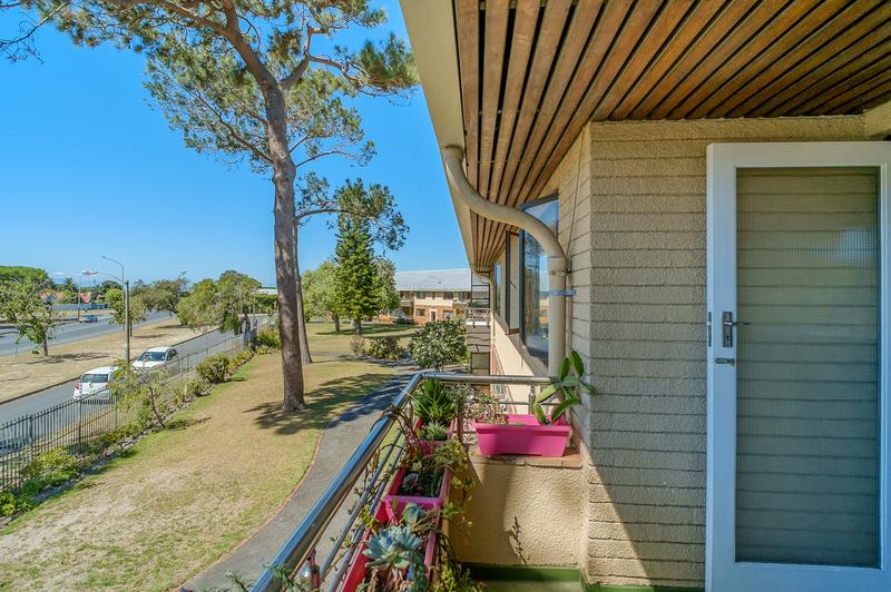 2 Bedroom Property for Sale in Bergvliet Western Cape